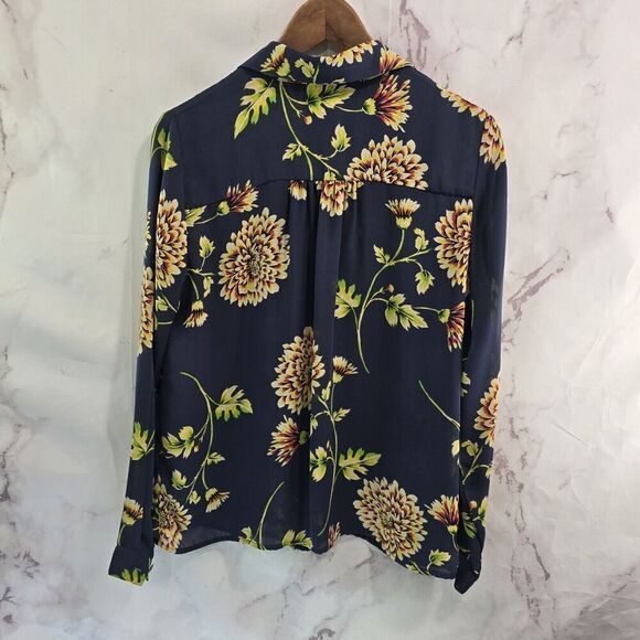 CAbi Shirt Womens Small Blouse Navy Blue Daisy Floral Button Up 3250 - Picture 5 of 14